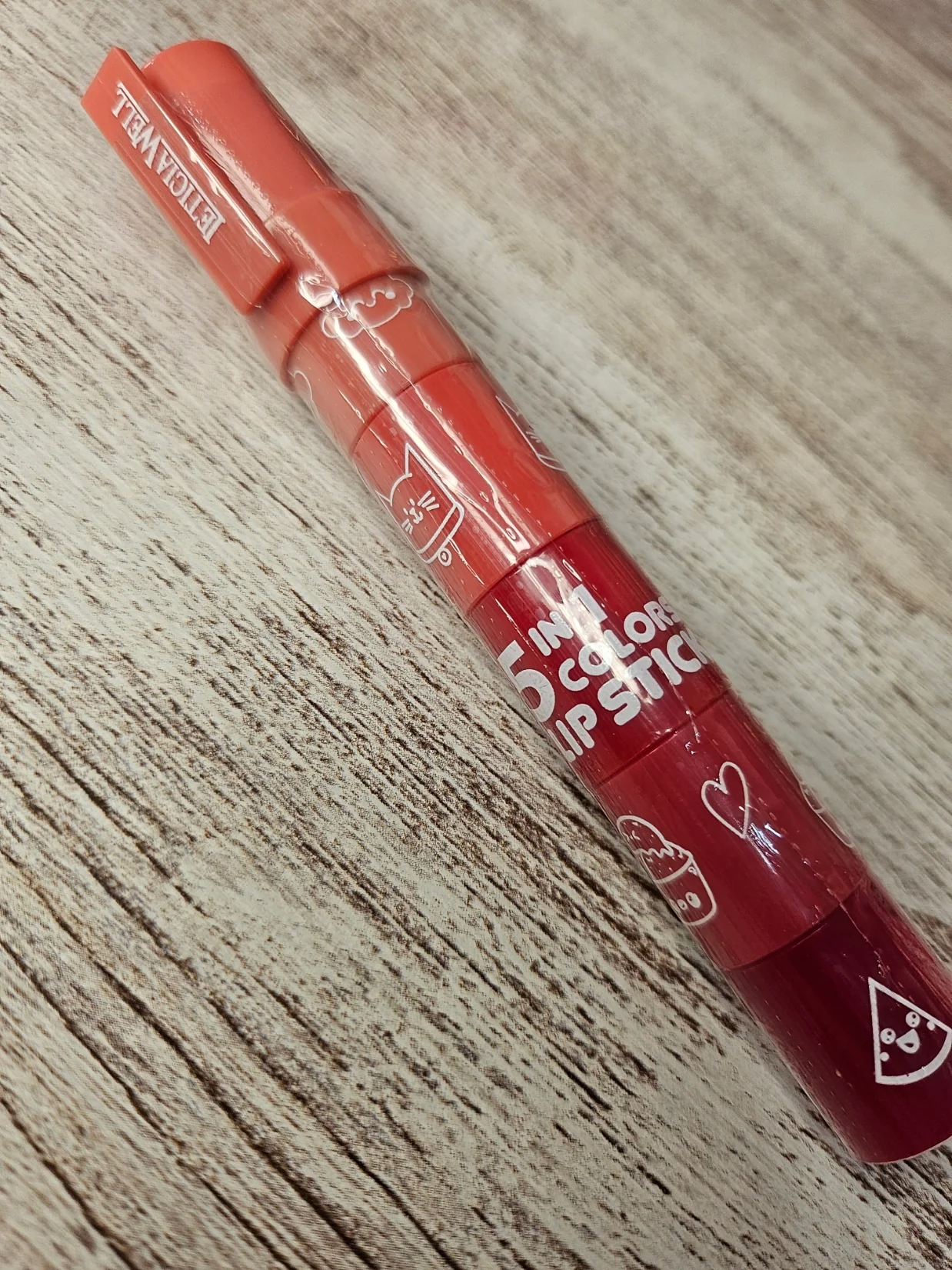 Lápiz Labial 5 en 1 - Barra de labios - Leticia Well - Image 5